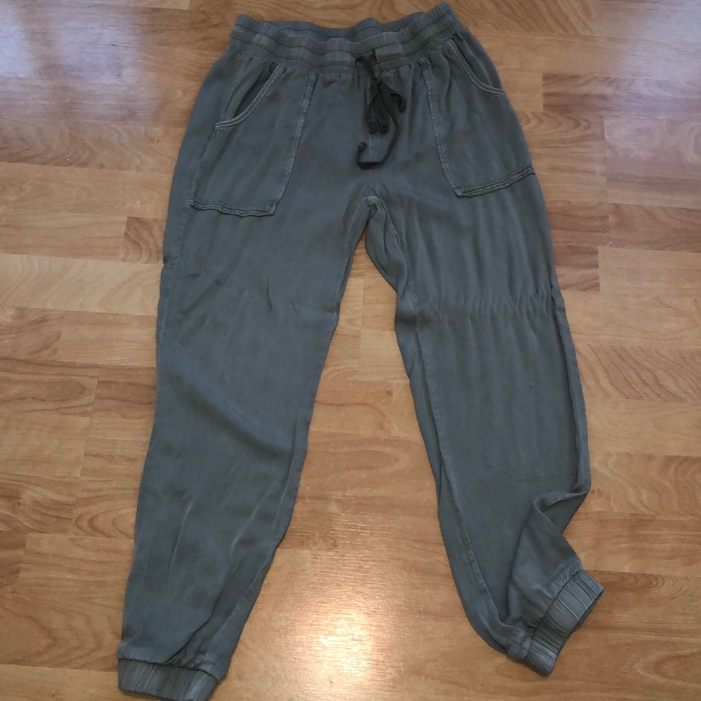 American Eagle Jogger pants